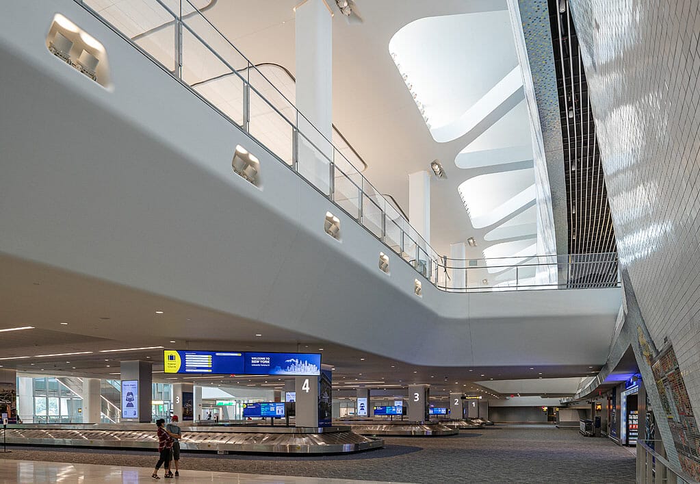 LGA Central Terminal Building - Baggage Claim